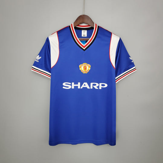 MANCHESTER UNITED 1985 - 1986 UDEBANE TRØJE